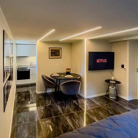 Andalsnes Underground Flat Apartamento Exterior foto