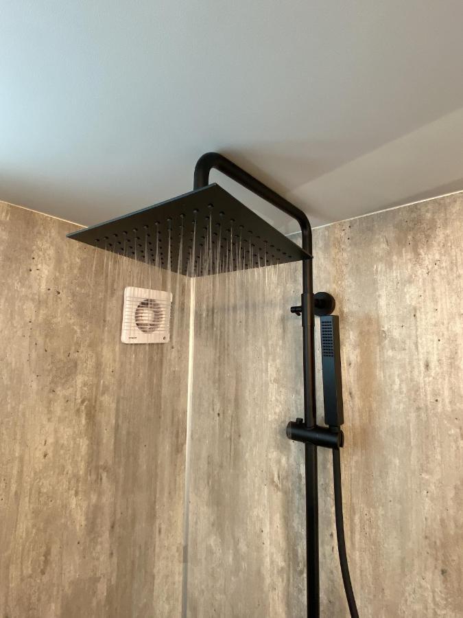 Andalsnes Underground Flat Apartamento Exterior foto