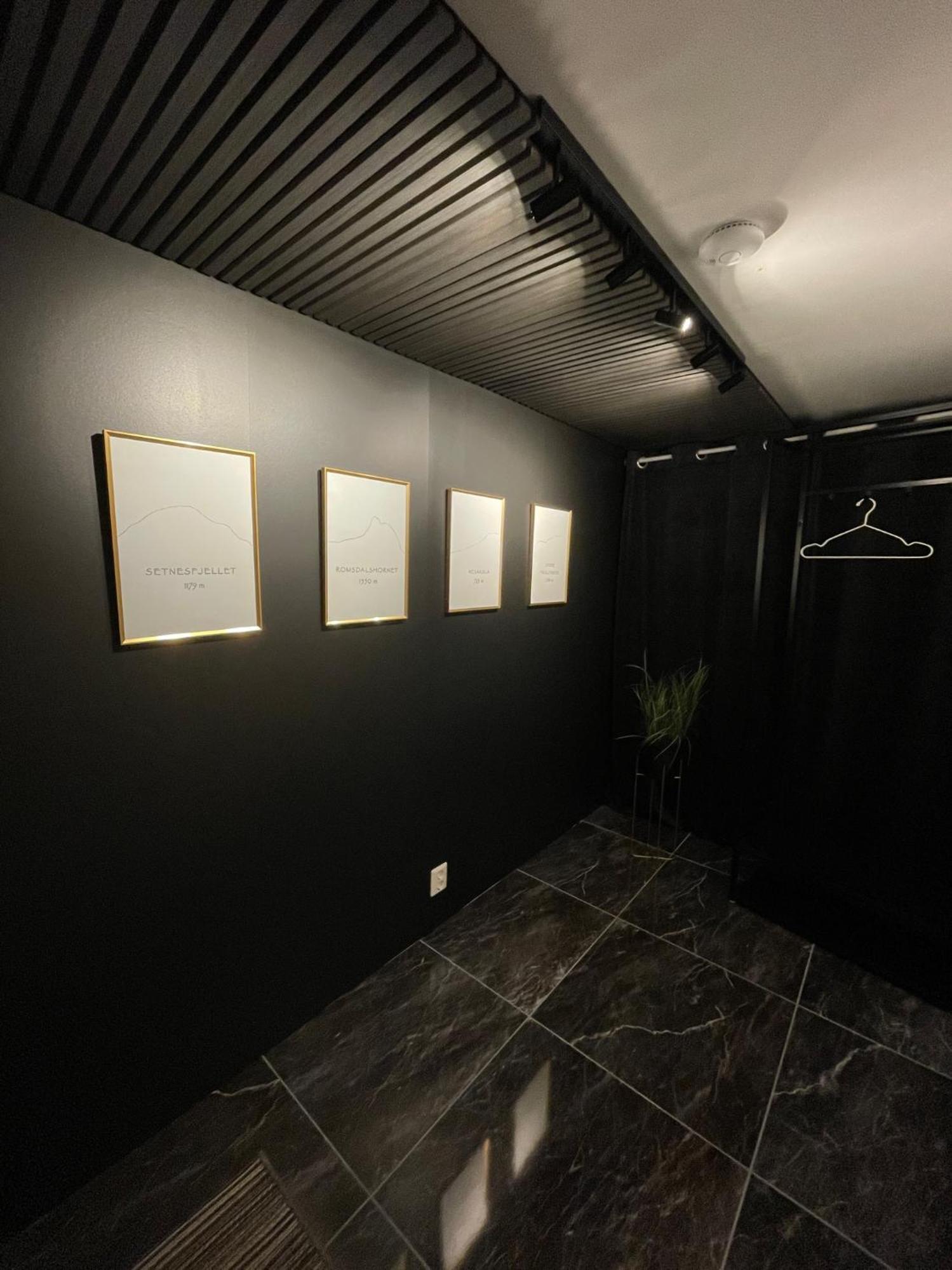 Andalsnes Underground Flat Apartamento Exterior foto